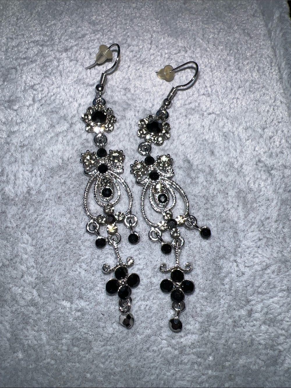 Silver-tone Black Crystal Dangle Earrings - Elegant Floral Design